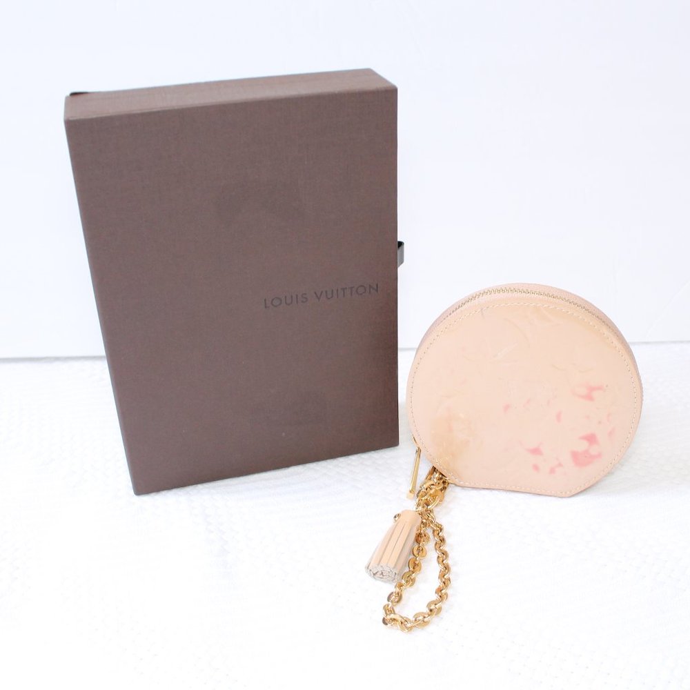 Louis Vuitton Vernis Port Monnaie Round Coin Case - Picture 3 of 12